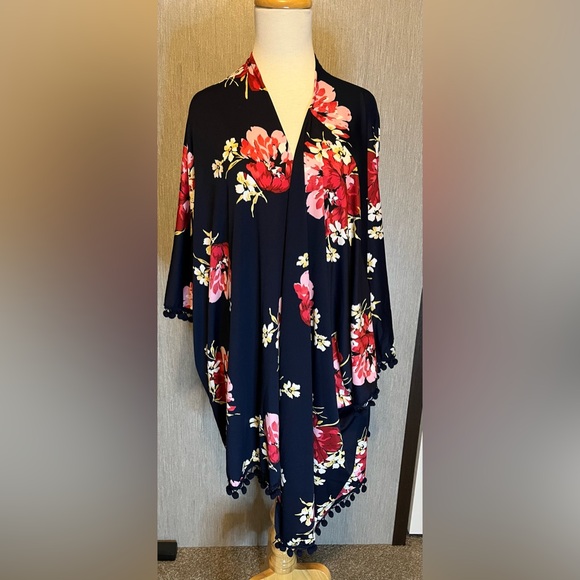 Southern Stitch Floral Kimono w/ Pom Pom Trim size 2X - 3X - Picture 1 of 10